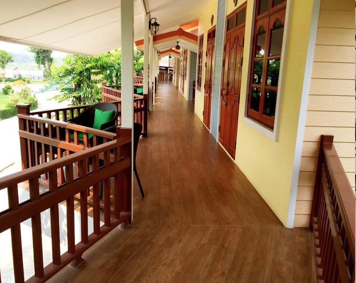 Maeping Mango Riverside Resort 캄팽 펫 외부 사진