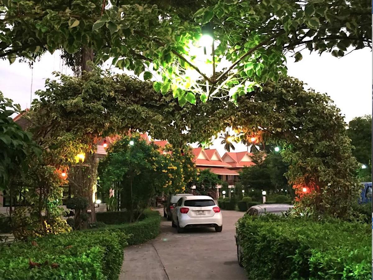Maeping Mango Riverside Resort 캄팽 펫 외부 사진